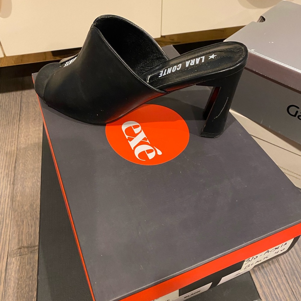 Black leather sandals